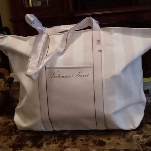 Victoria's Secret Handbags - ( LAST ONE) Victoria Secret Large Travel Bag..